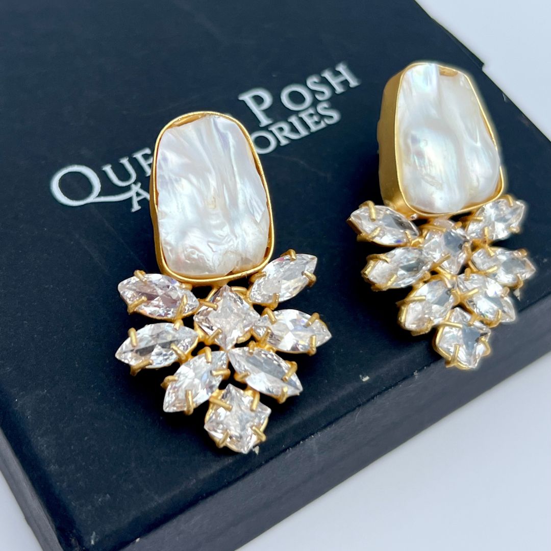 Gold Pearl Earring