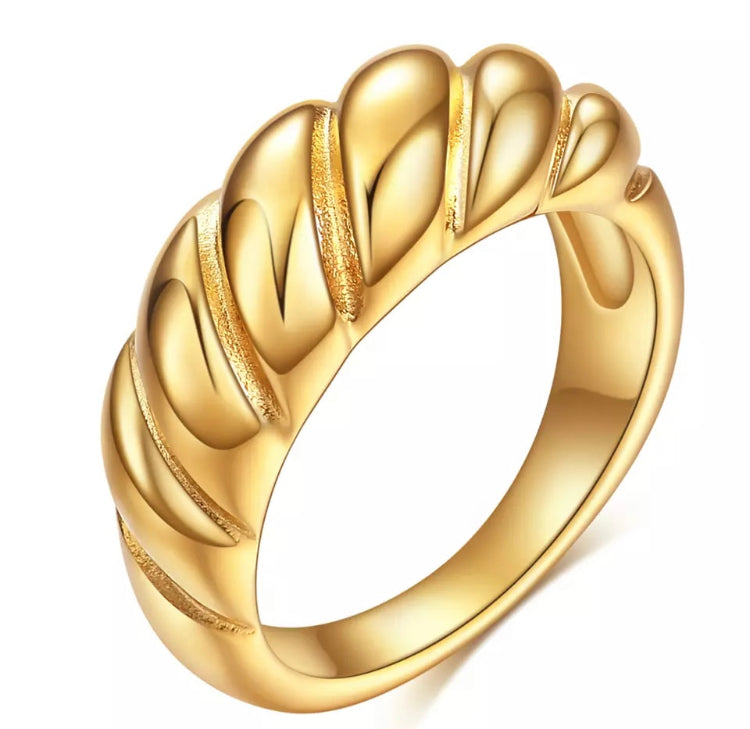 Croissant Ring