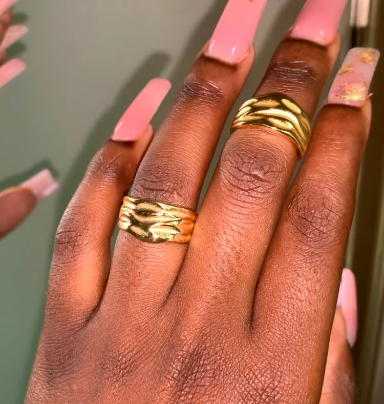 Multi Ridge Ring